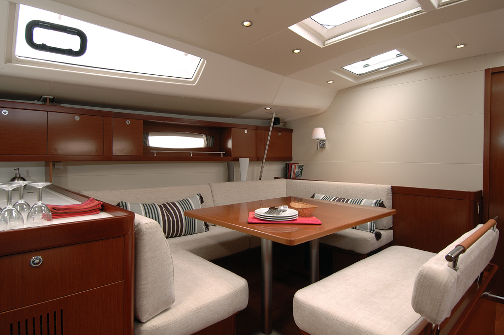 Beneteau Oceanis 54 20